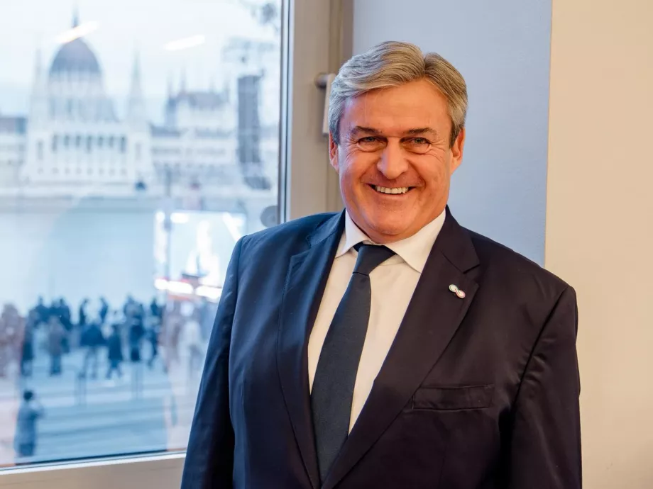 Kapitány István: A mediánbér alatt keresők kevesebb szja-t fognak fizetni