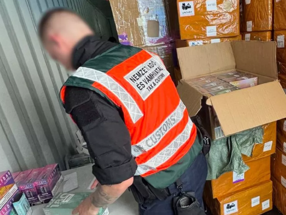 10 év börtön lehet az illegális e-cigivel való kereskedés vége