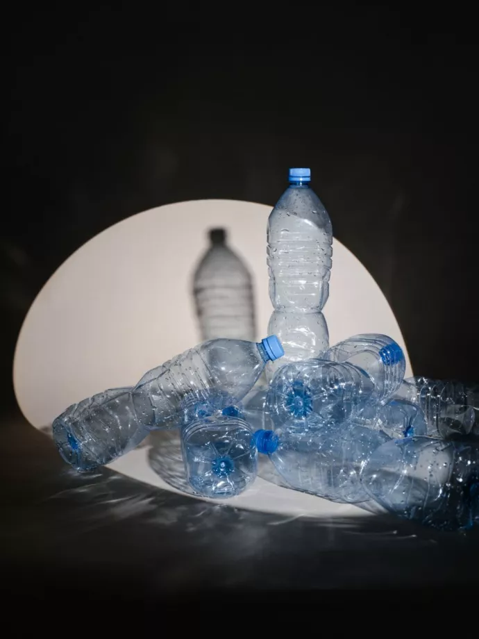 Elfogadták a műanyag palackok újrahasznosítására vonatkozó szabályokat