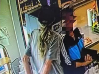 Dohányboltban lopták el egy idős kaposvári nő egész havi nyugdíját