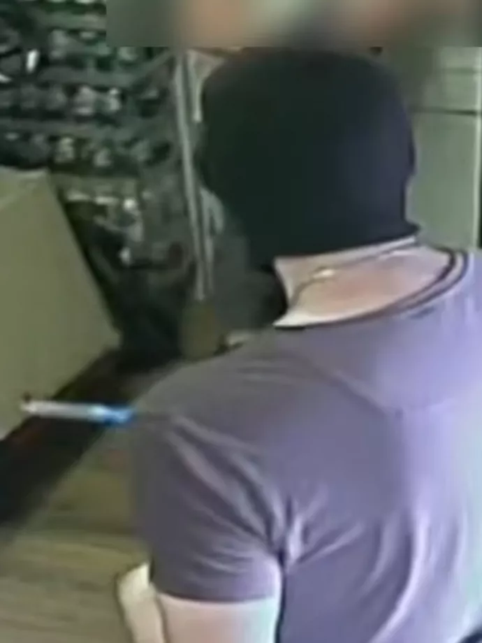 Injekciós tűvel fenyegette az eladót a trafikrabló