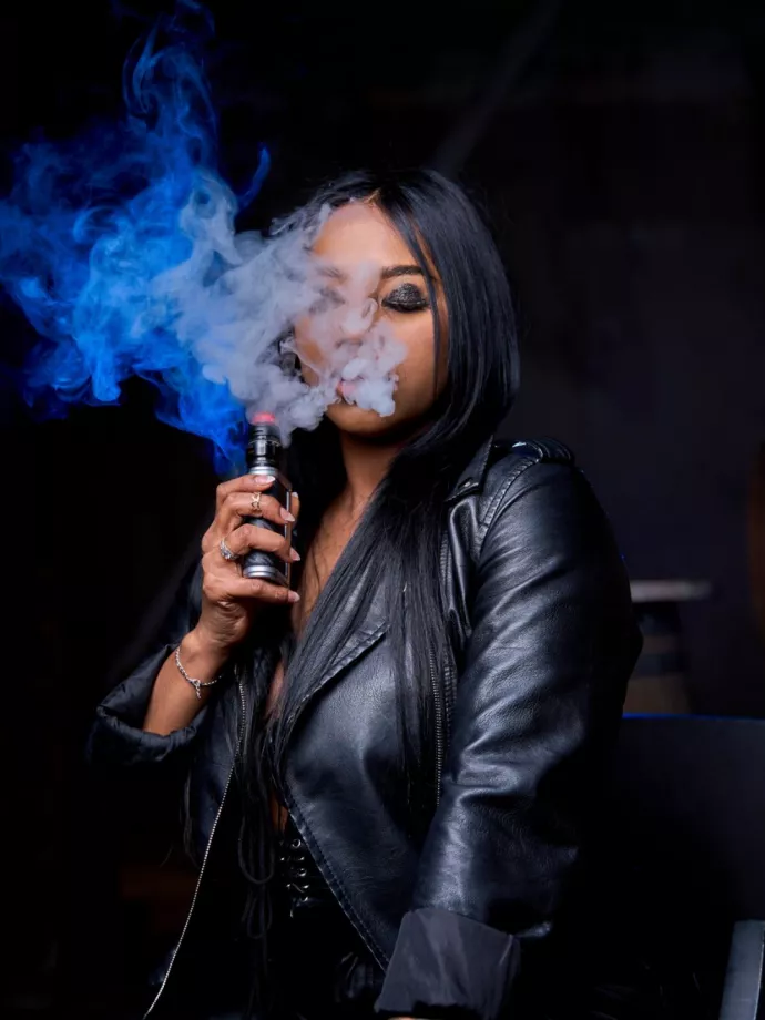 Hatályba lépett az új brit e-cigarettaadó