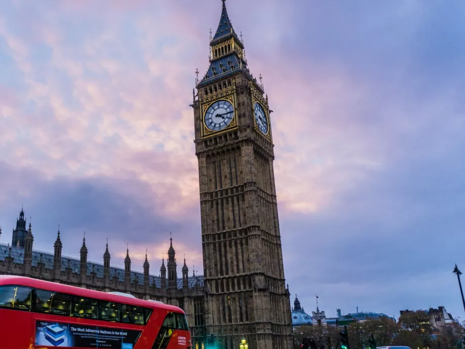 Többen e-cigiznek a briteknél, mint ahányan dohányoznak, de ez hamarosan változhat