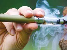 Az e-cigaretta használata segít a leszokásban