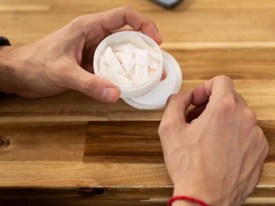 Ártalomcsökkentett termékként ismerte el az FDA a PMI nikotintasakjait